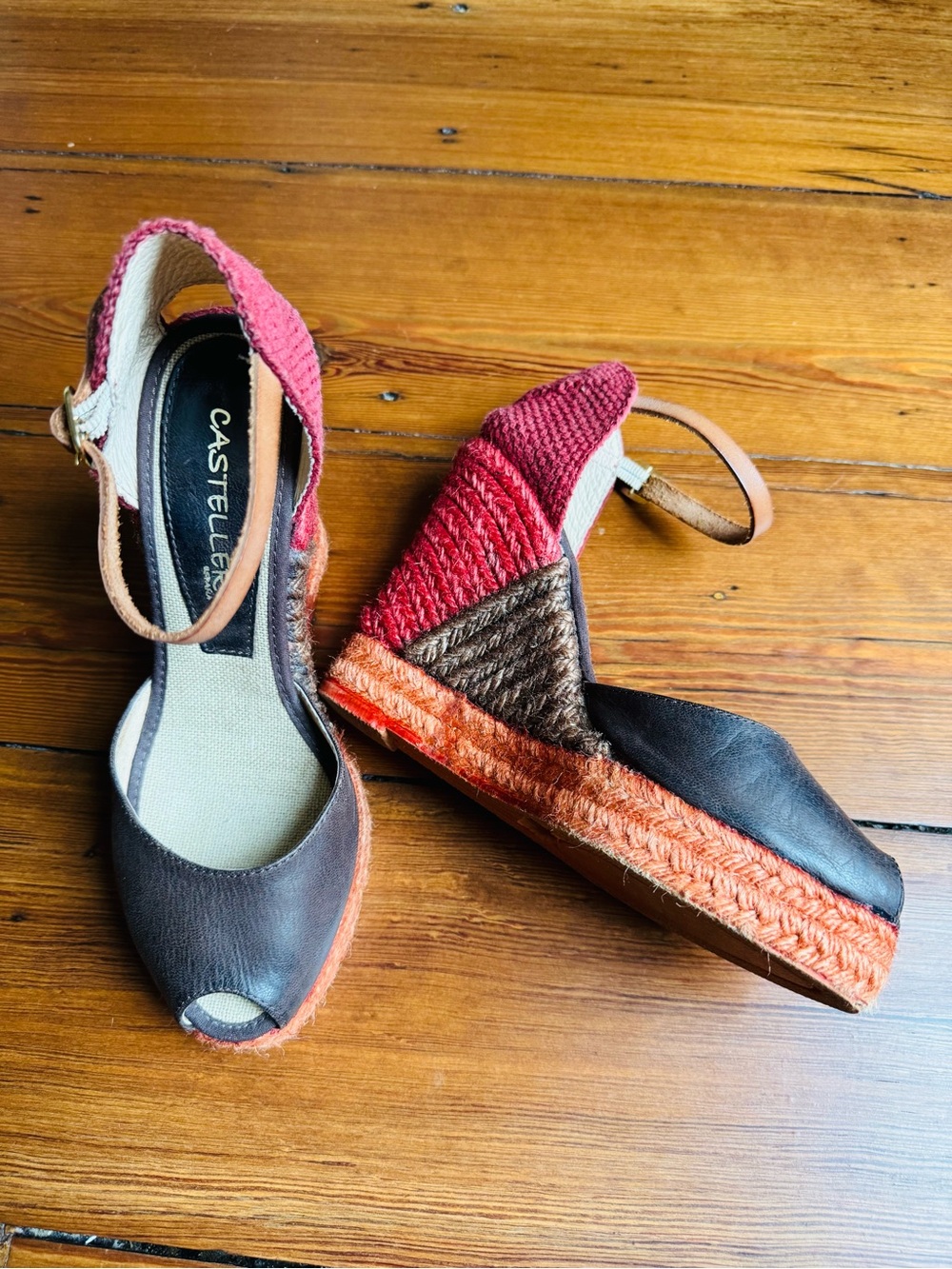 Casteller Women's Brown & Red Espadrille Wedge Sandals- size 37- size 7.5